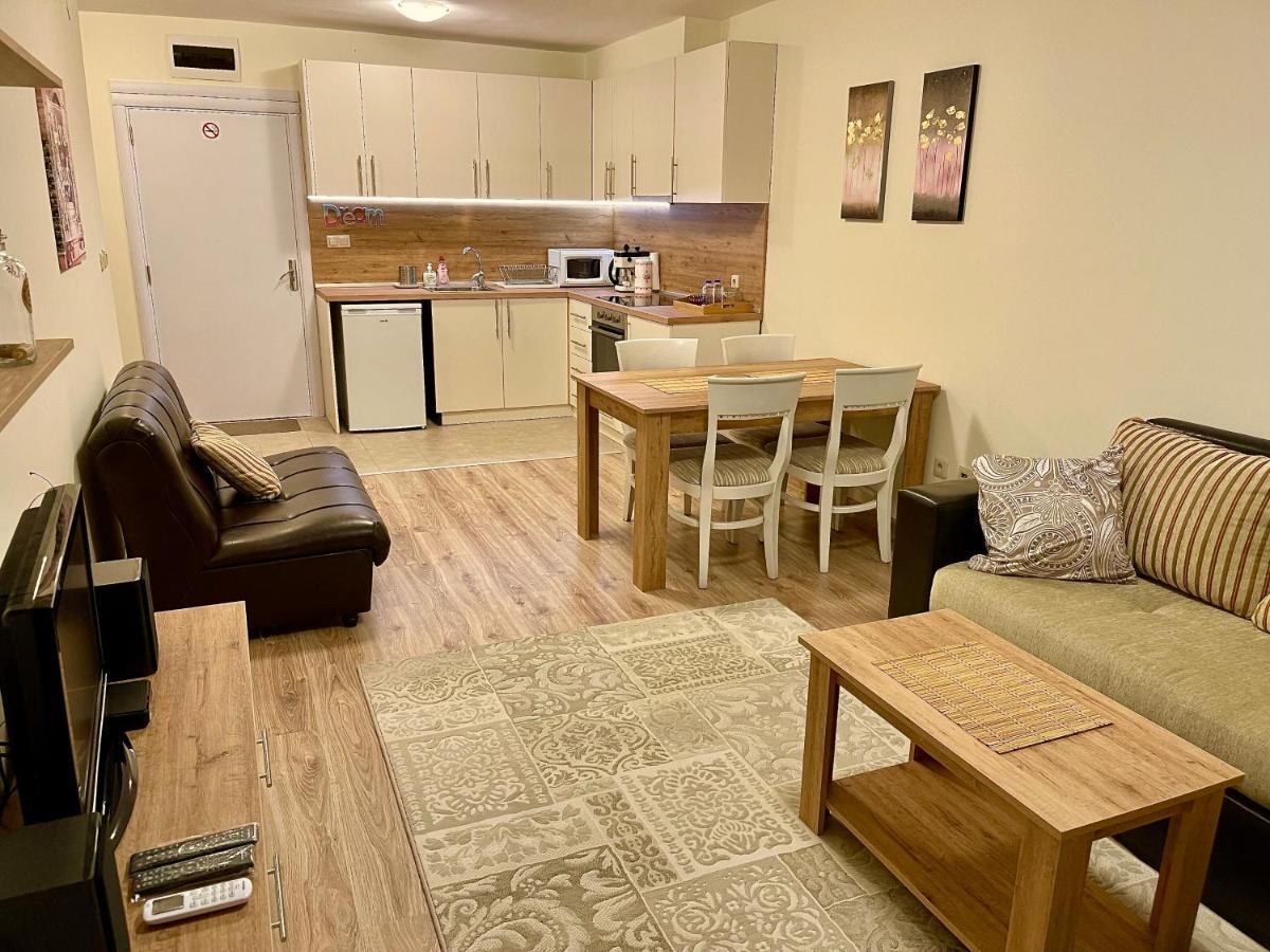 Pirin Dream View Apartments 拉兹洛格 外观 照片